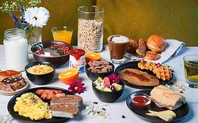 B&B HOTEL Toulouse Centre Canal du Midi